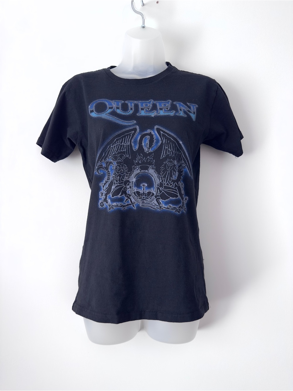 queen merch graphic tee